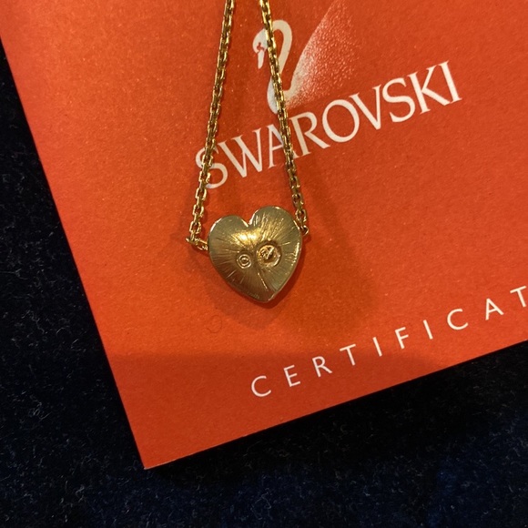 Swarovski crystal heart necklace - Picture 3 of 7